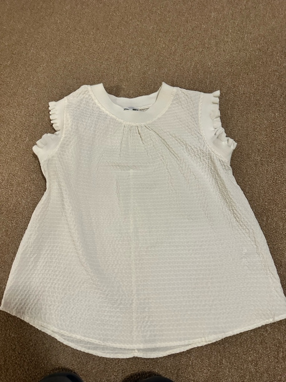 VOY Cream Textured Ruffle Sleeve Top